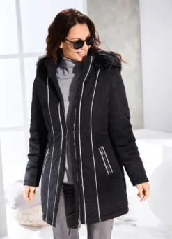 Jacke mit Kontrastpaspelierungen