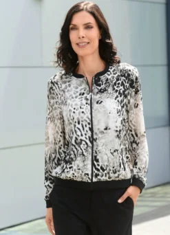Jacke mit schwarzem Rippenstrick