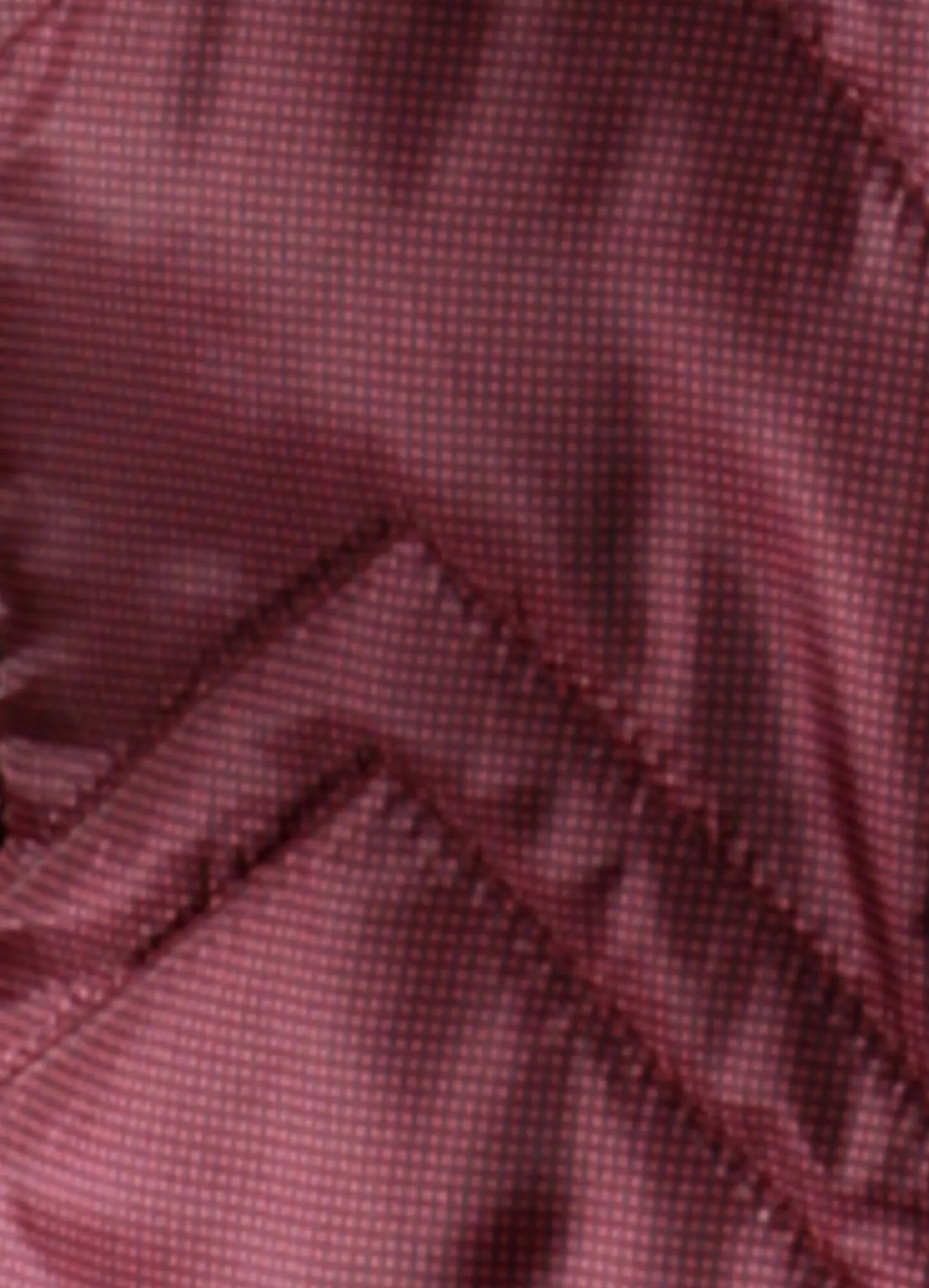 Jacke mit seitlicher Längssteppung