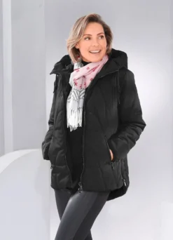Jacke mit verlängertem Rückteil