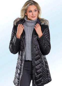 Jacke mit weißer Kontrastpaspelierung