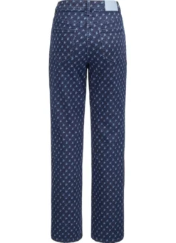 Jeans in modischer Dessinierung