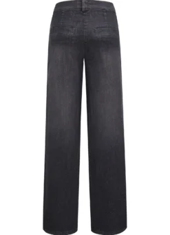 Jeans mit aktueller Beinweite