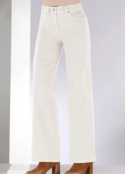 Jeans mit dezenter Strasszier