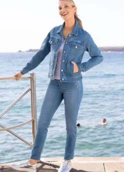 Jeans mit extravaganter Strasszier