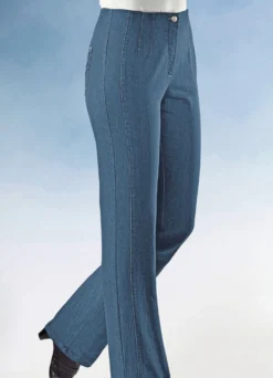 Jeans mit figurgünstiger Teilungsnaht