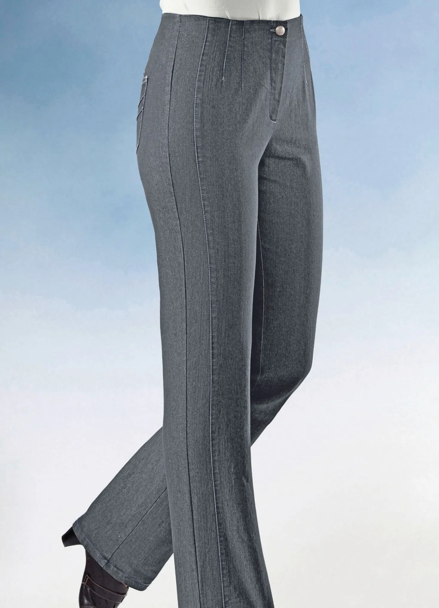 Jeans mit figurgünstiger Teilungsnaht