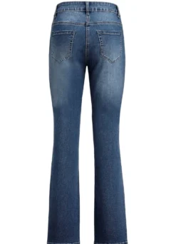 Jeans mit leicht ausgestellter Beinweite