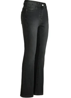 Jeans mit leicht ausgestellter Beinweite