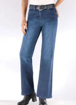Jeans mit modischer Beinweite