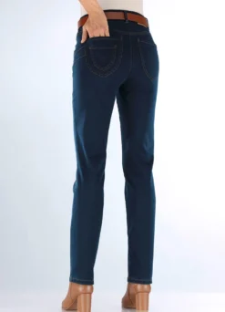 Jeans mit raffinierter Taschenlösung