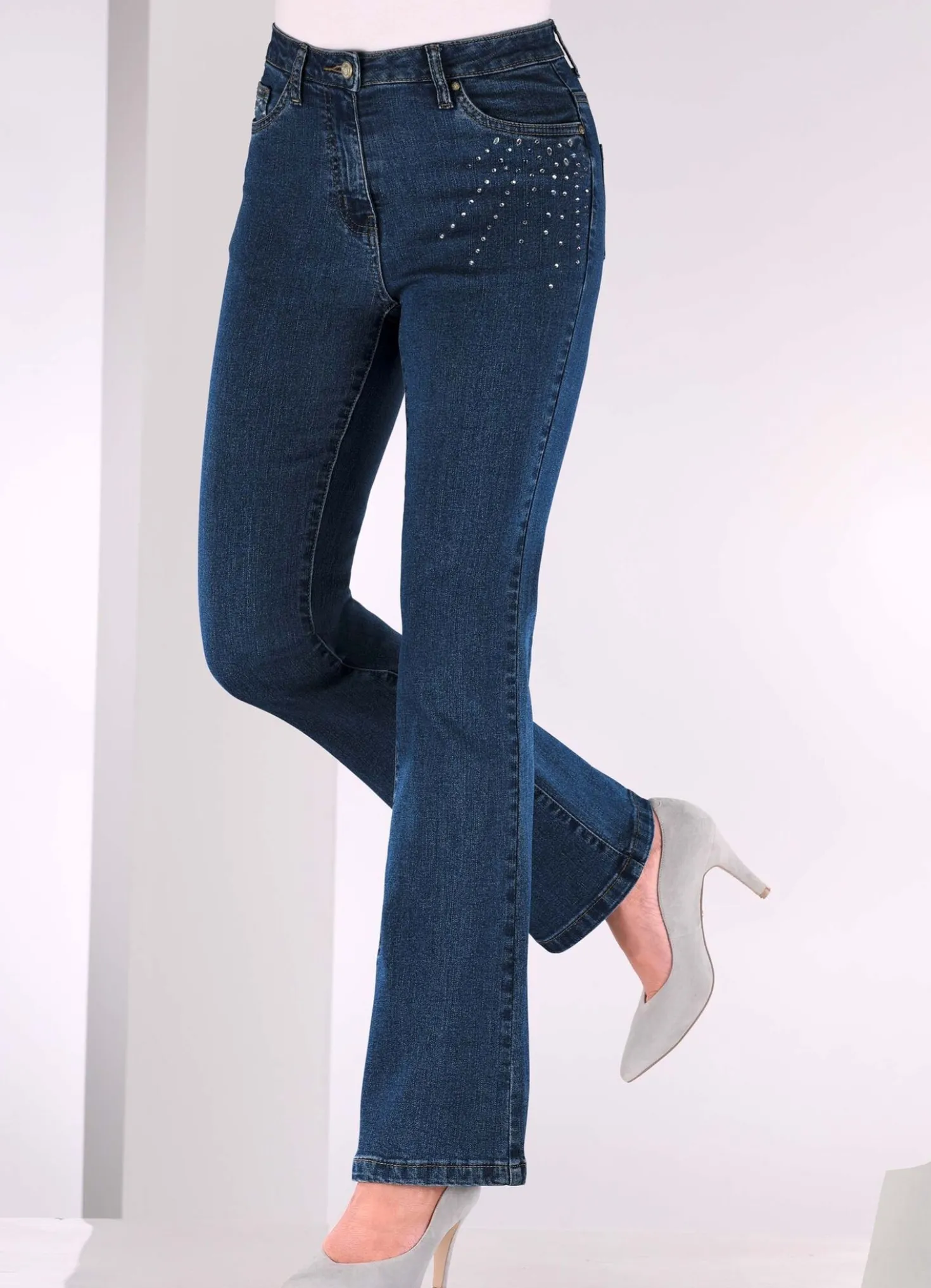 Jeans mit Strasszier