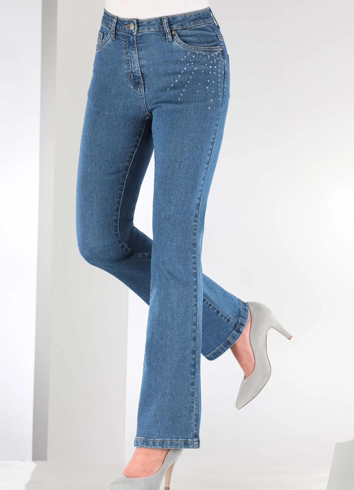 Jeans mit Strasszier