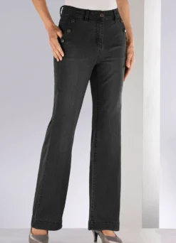 Jeans mit trendigen Zierknöpfen