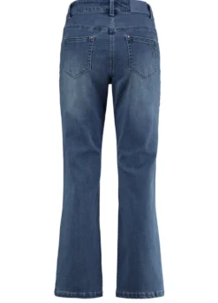 Jeans mit trendigen Ziernieten