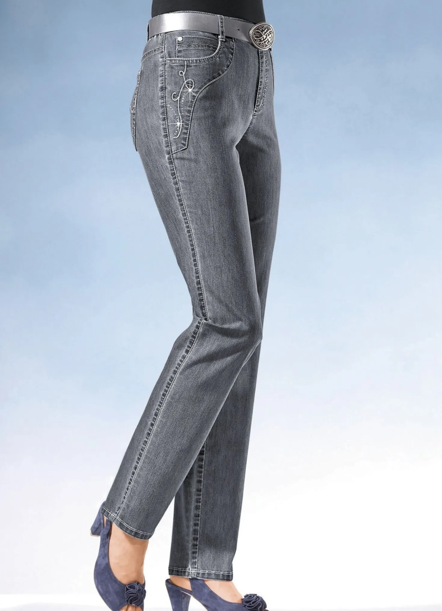 Jeans mit weiterem Bundumfang