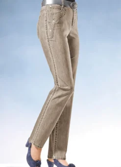 Jeans mit weiterem Bundumfang