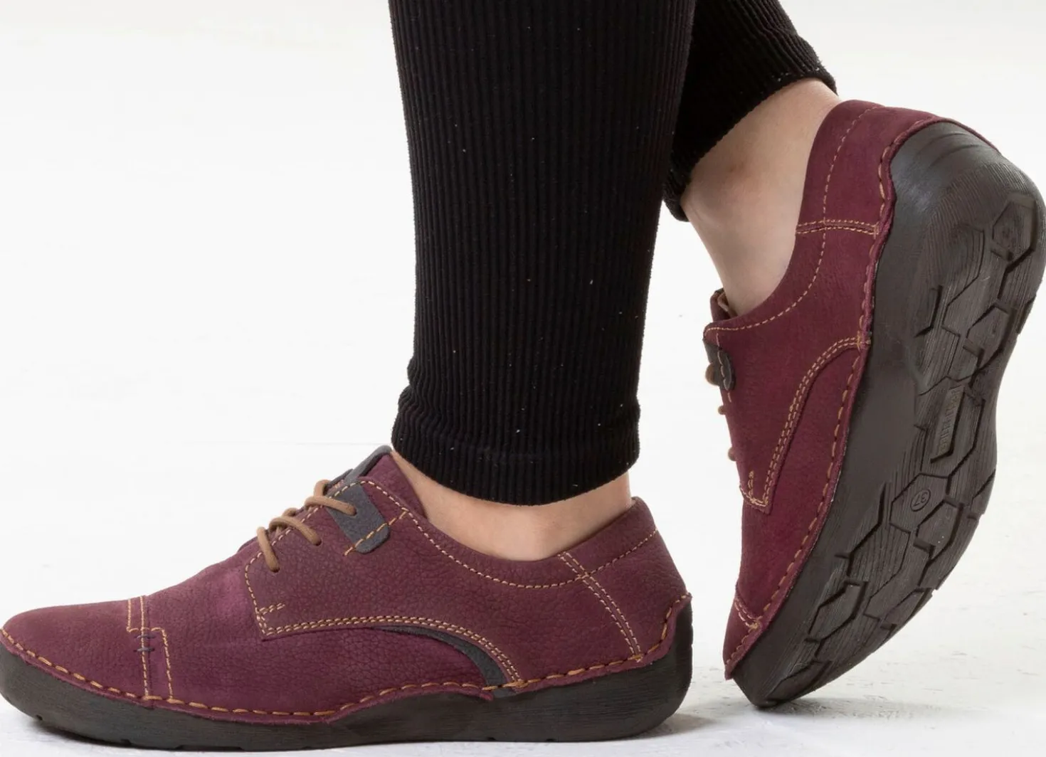 Josef Seibel, klassische Damen-Schnürschuhe, Weite G, mit herausnehmbarem Fußbett