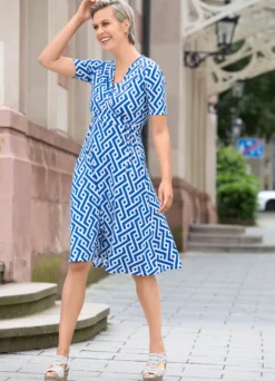 Kleid in raffinierter Wickeloptik