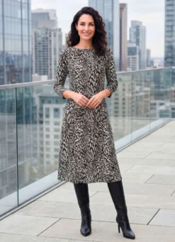 Kleid in Schlupfform