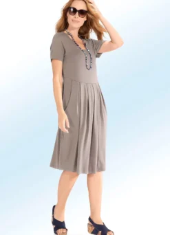 Kleid in Schlupfform