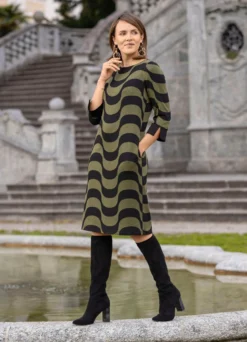 Kleid in Schlupfform
