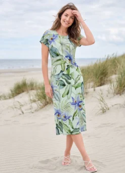 Kleid in Schlupfform
