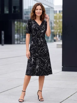 Kleid in Wickeloptik