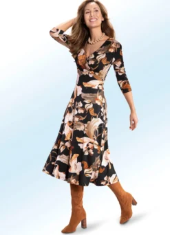 Kleid in Wickeloptik