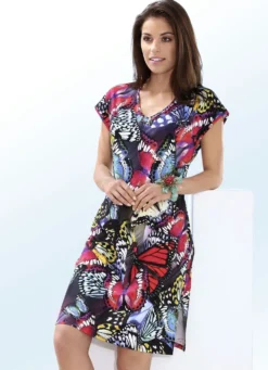 Kleid mit farbbrillantem Druckdessin und überschnittenen Ärmeln
