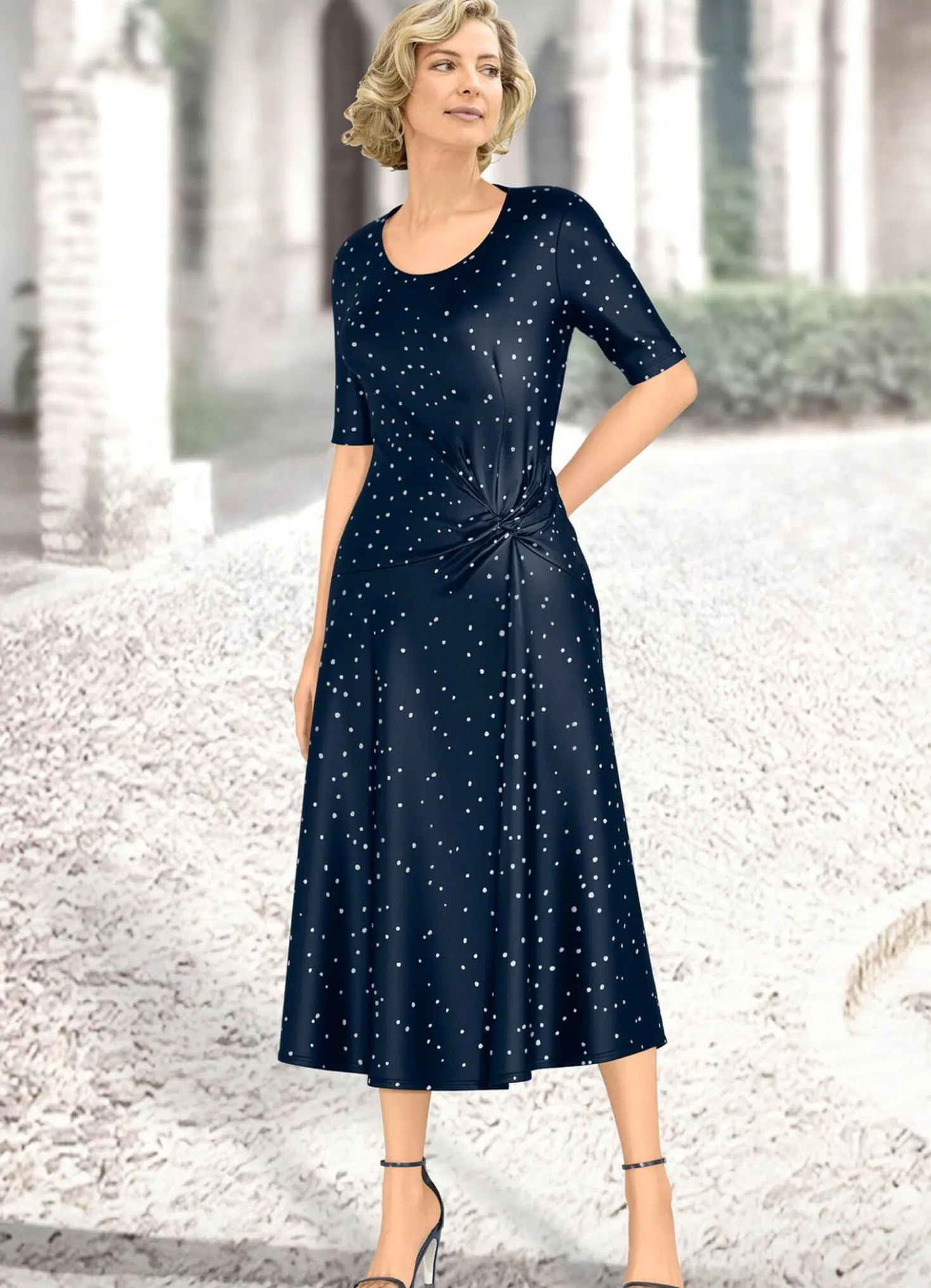 Kleid mit Knoten-Optik