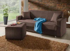 Klick-Klack-Sofa mit Hocker und Dekokissen