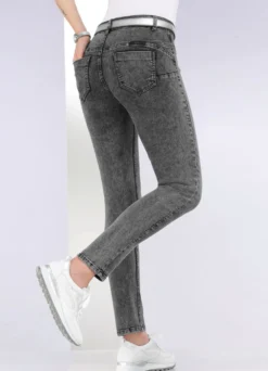 Knöchellange, figurformende Jeans