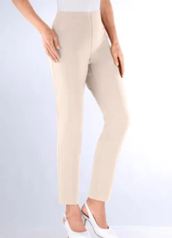 Knöchellange Hose mit angeschnittenem Bund