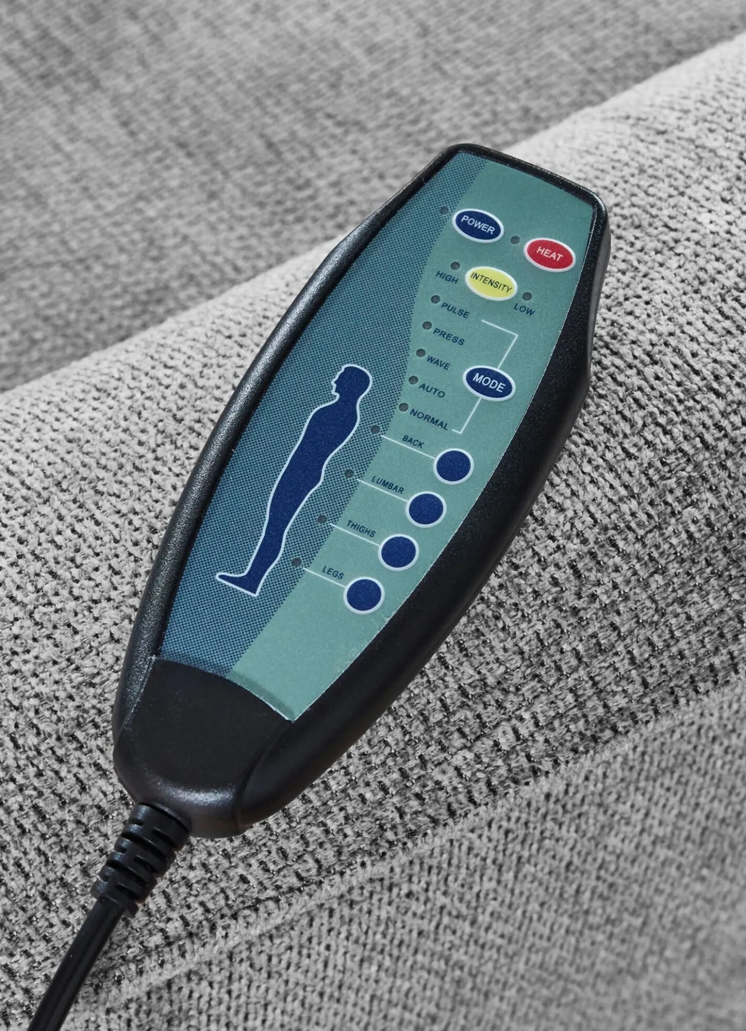 Komfortabler Massagesessel mit Aufstehhilfe