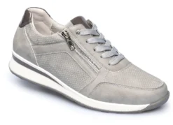 Komfort-Sneaker mit zusätzlicher Einlegesohle aus Kunstfell