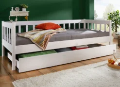 Kompaktes Sofabett aus massivem Kiefernholz