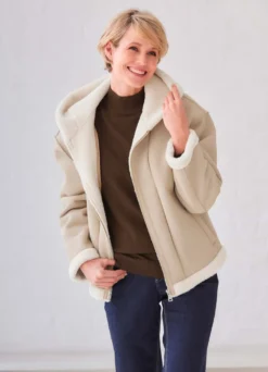 Kurzjacke mit heraustrennbarem Westeneinsatz
