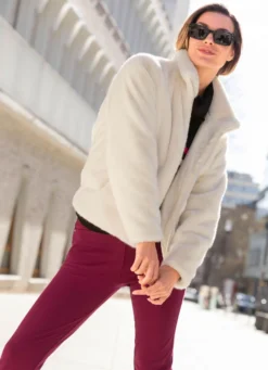 Kurzjacke von JOY OF LIFE