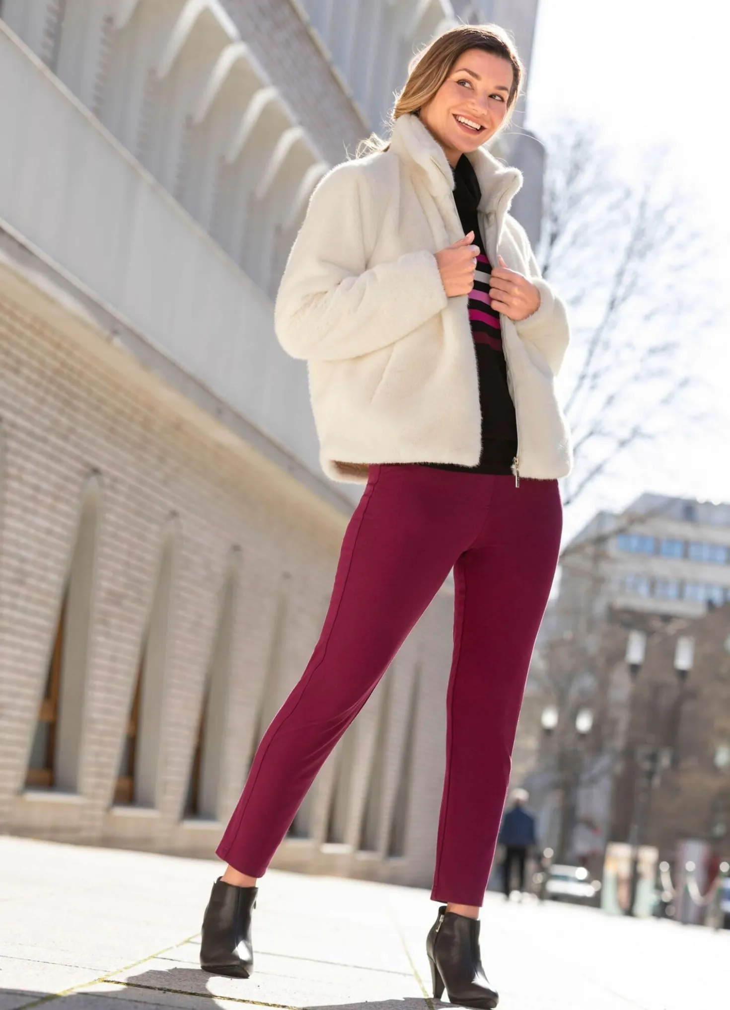 Kurzjacke von JOY OF LIFE
