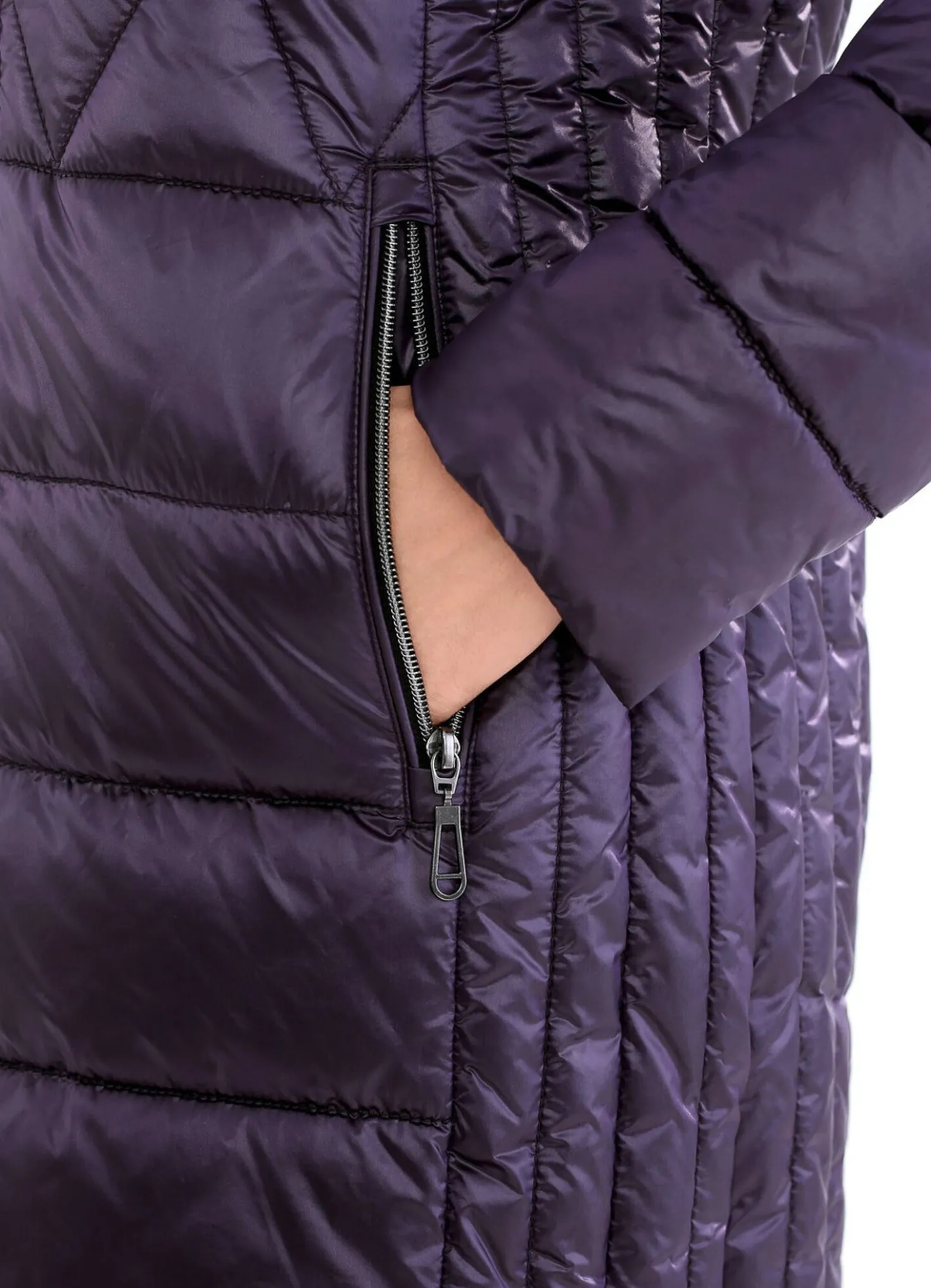 Kurzmantel mit Längssteppung seitlich