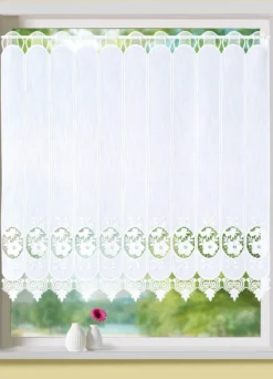 Kurzstore mit Blumen in Macramé-Spitze