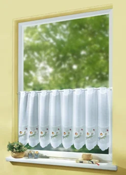 Kurzstore mit hübschen Margeriten-Motiven