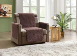 Kuschelweiche Wohnaccessoires mit Bandeinfassung
