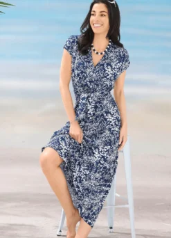 Laurina Kleid in raffinierter Optik