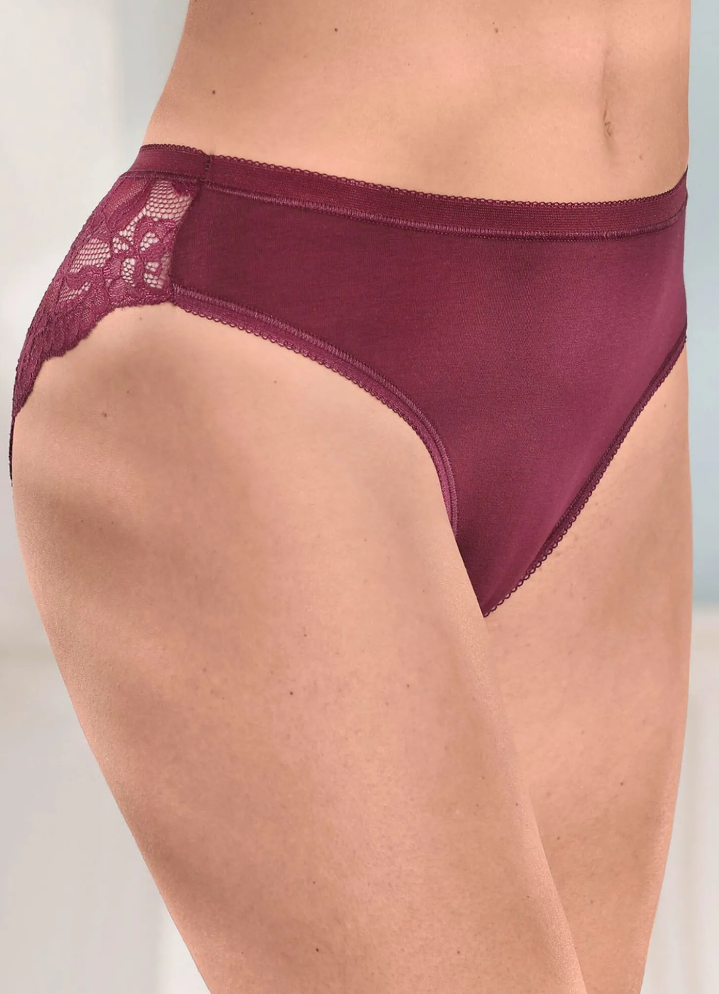 Laurina Viererpack Slips mit floraler Elastikspitze