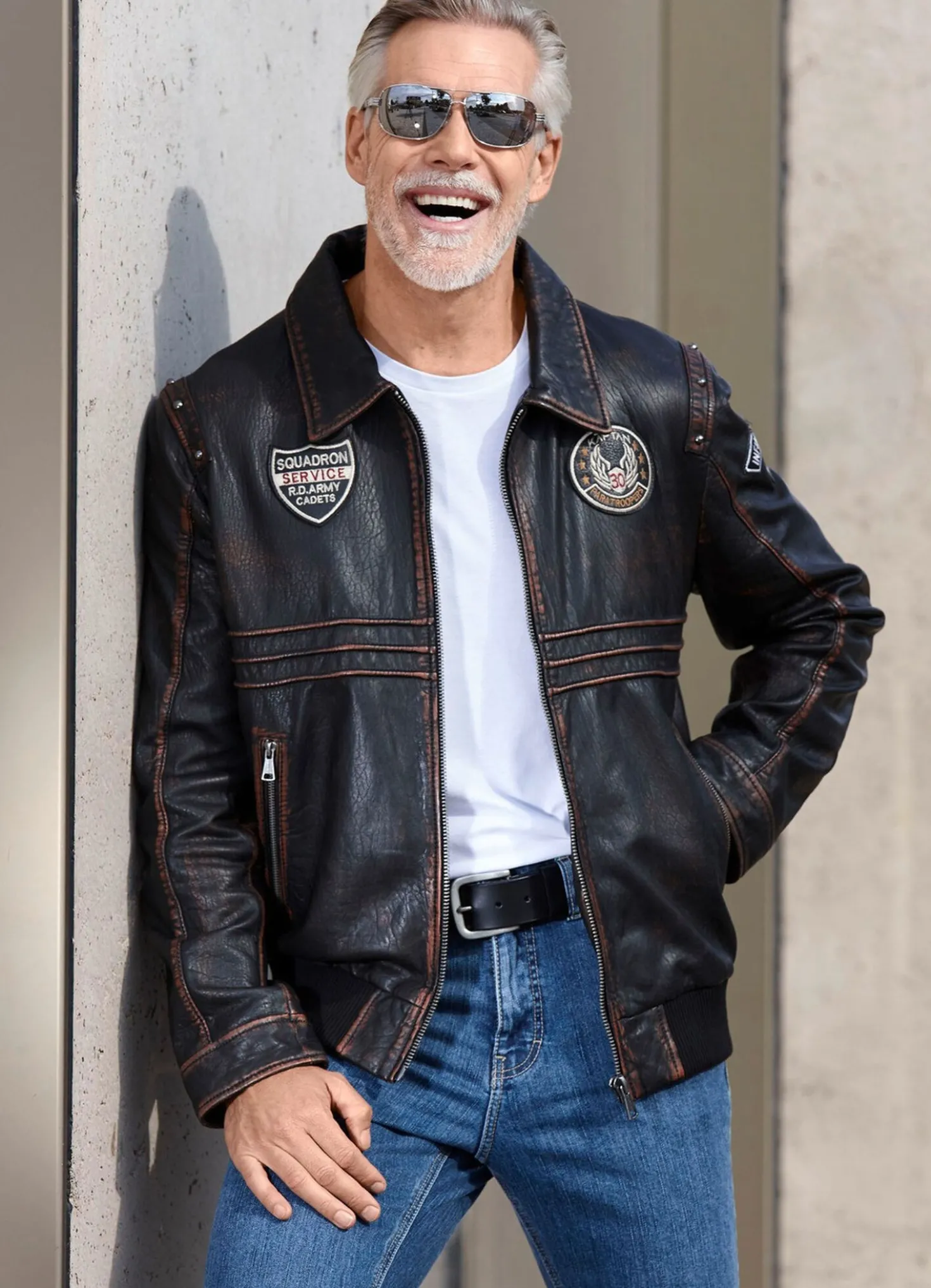 Lederblouson mit Patches