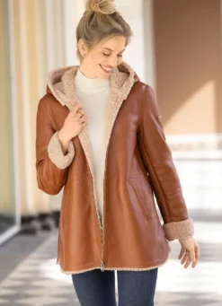 Lederjacke mit Kapuze