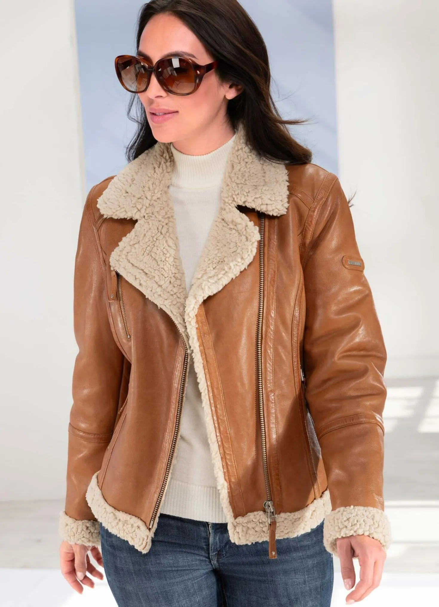 Lederkurzjacke mit Umlegekragen