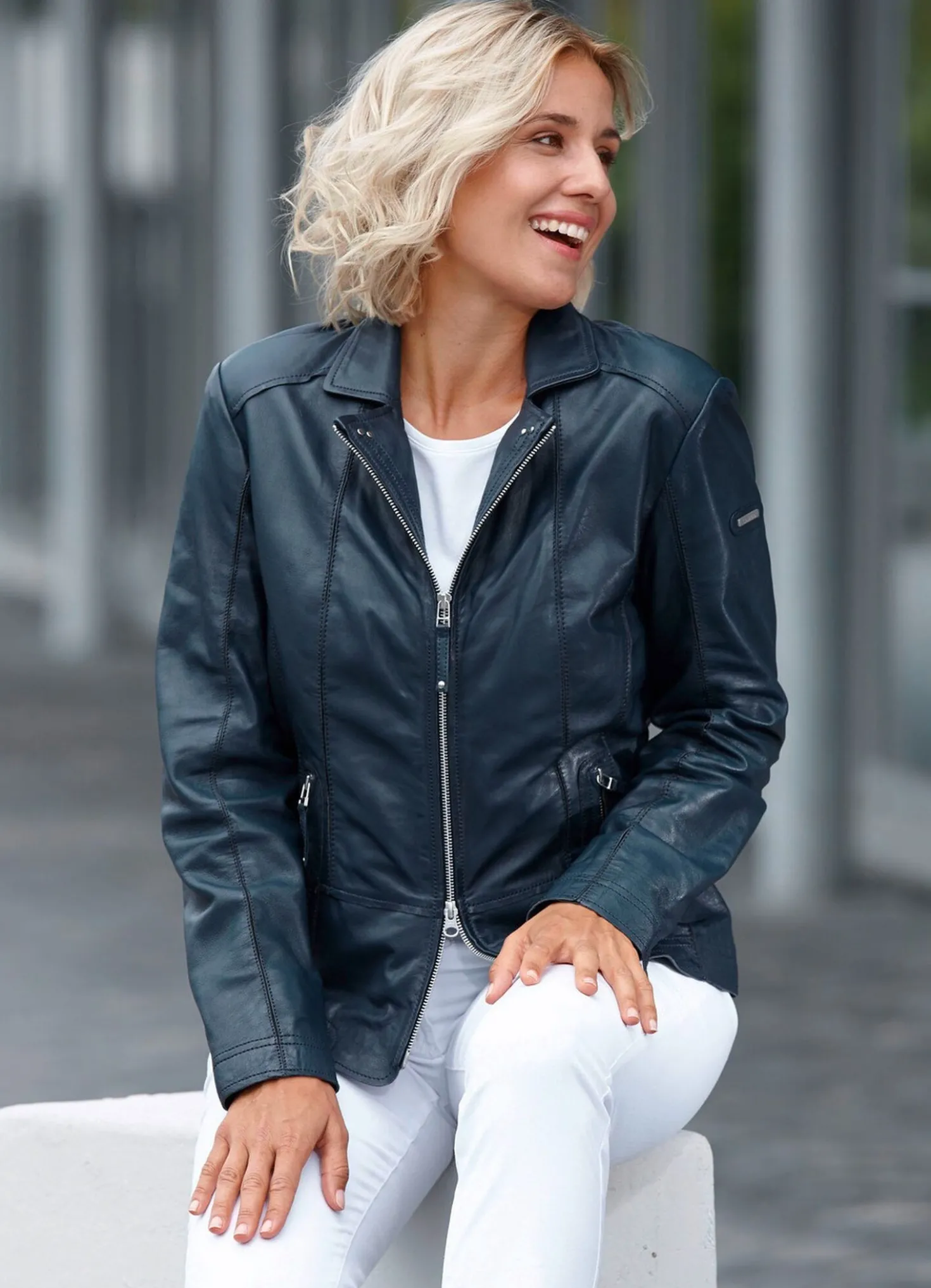 Lederkurzjacke von „Cabrini“